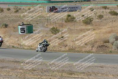 media/Apr-20-2025-AHRMA (Sun) [[393a79c373]]/Race/Group 11 early race/Turn 4b/